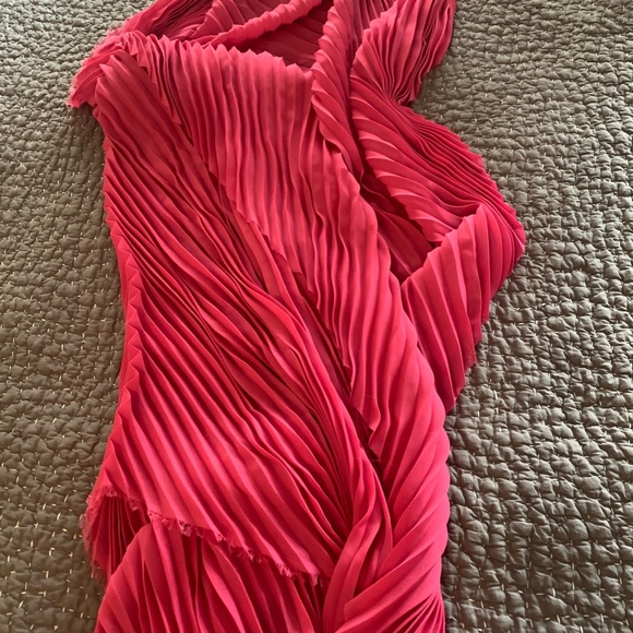 PLEATED GEORGETTE Unique yardage/ RASPBERRY PINK - Picture 7 of 11